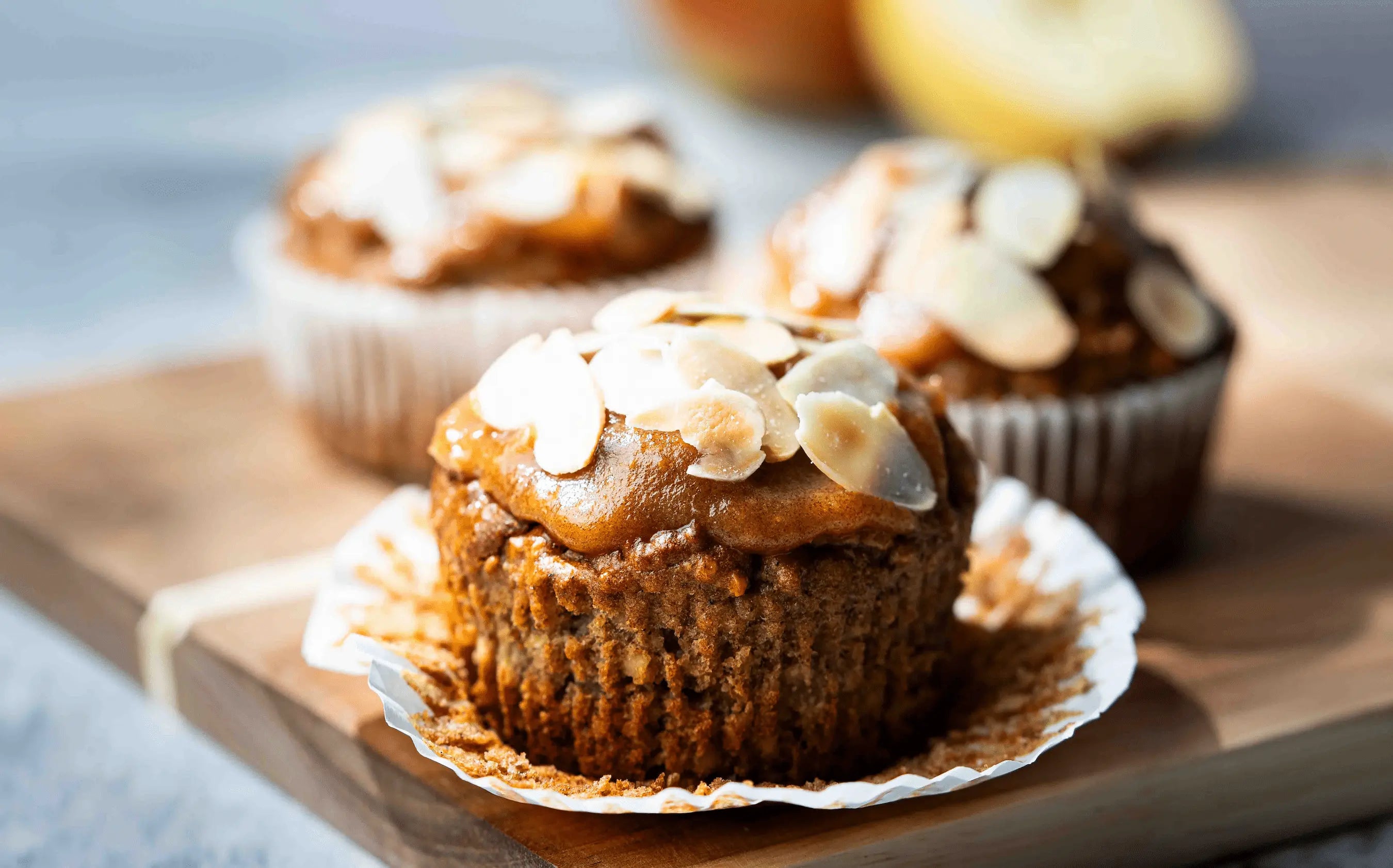 Glutenfreie Apfel-Lebkuchen-Muffins mit Lebkuchengewürz, saftig gebacken